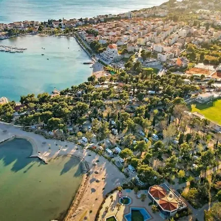 Apartment Bright & Modern 2bd In Stobrec, Free Parking Split