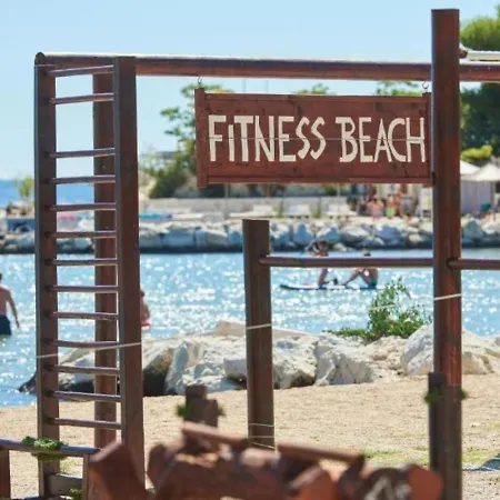 Bright & Modern 2bd In Stobrec, Free Parking Spalato